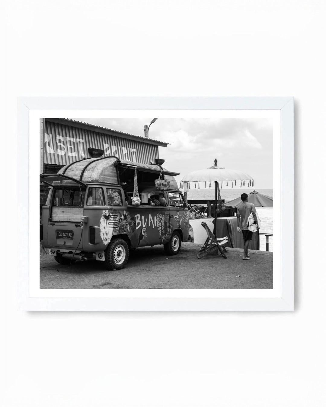 The hydration station, Bali (B+W)