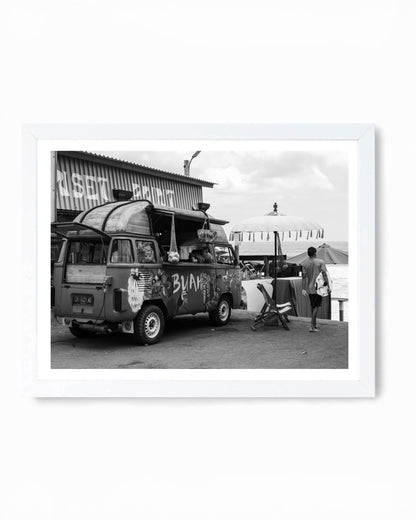 The hydration station, Bali (B+W)